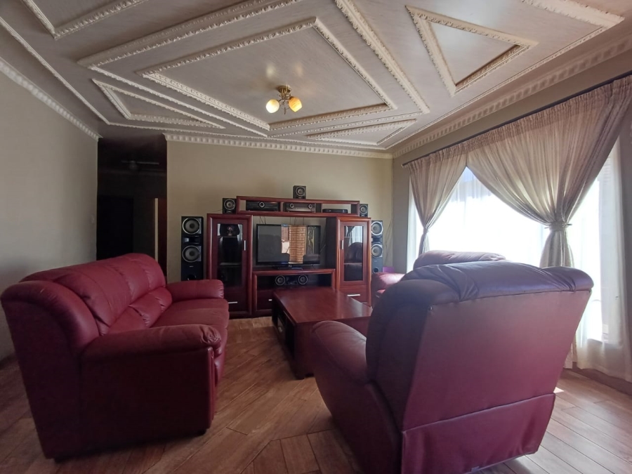 3 Bedroom Property for Sale in Kanana North West
